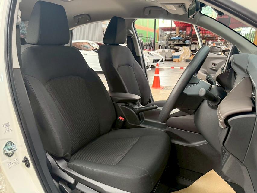 TOYOTA Yaris Ativ 1.2 Sport ปี 2025 ป้ายแดง 13