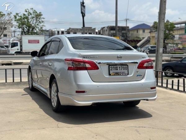 2013 Nissan Sylphy 1.8 V navi ประวัติศูนย์ ทุกระยะ 4