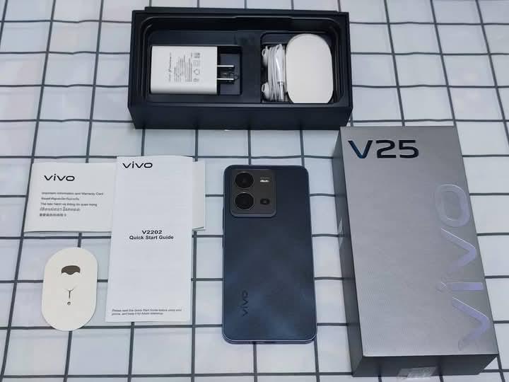 รีบขาย Vivo V25 4