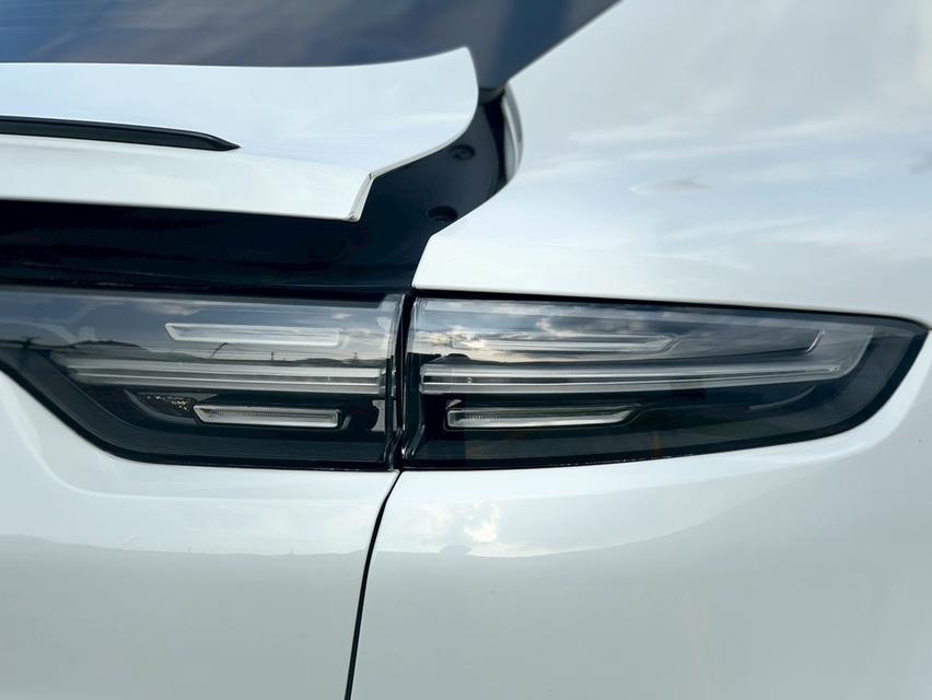 รหัสรถ NTC136 Porsche Cayenne Coupe Hybrid Sport Design 2021 รูปที่ 7