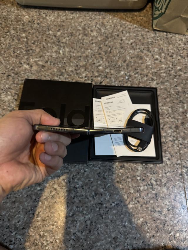 ขายๆๆๆถูกSamsungFold4สีใหม่หายาก GrayGreen 256กิ๊กยกกล่องสูนTrueสภาพสวยการใช้งานดีเยี่ยมทุกๆฟังชั่นเครื่องรีสโตได้ตลอดไม่มีติดแอคเค้าใดๆคับ ( จอขาวจั๊ รูปที่ 4