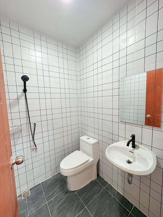 หมู่บ้านบุศรินทร์    4