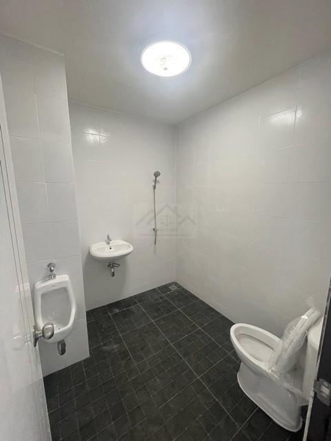 ขายทาวน์โฮม 3 ชั้น 22 ตรว. 4 ห้องนอน ซอยนวลจันทร์ 31 ใกล้ Central EastVille 5