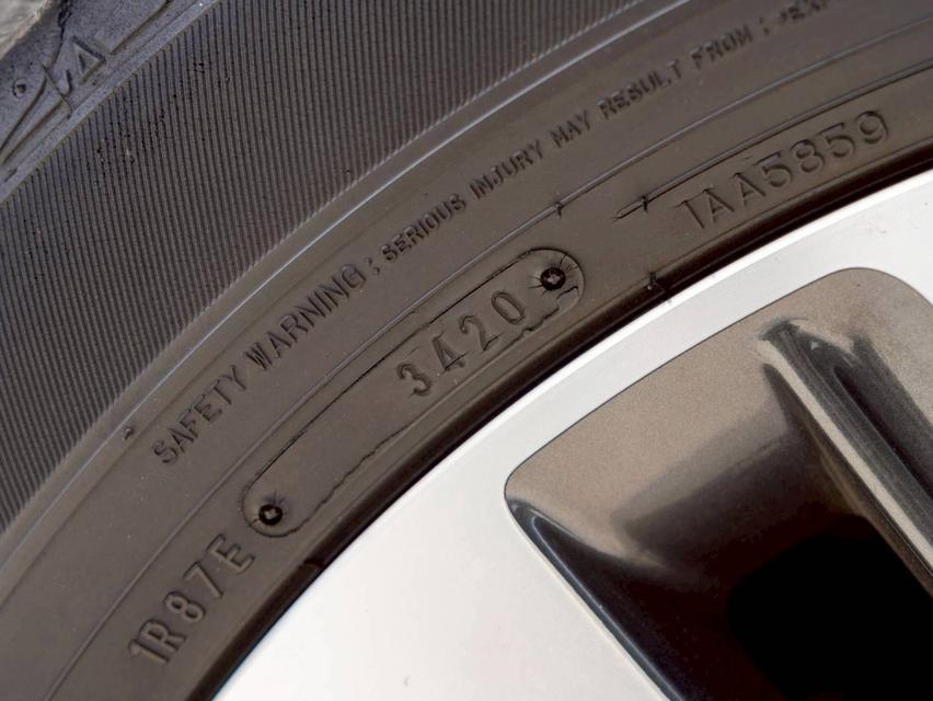 Toyota Fortuner 2.8 Legender 4WD ปีจด 2021 8