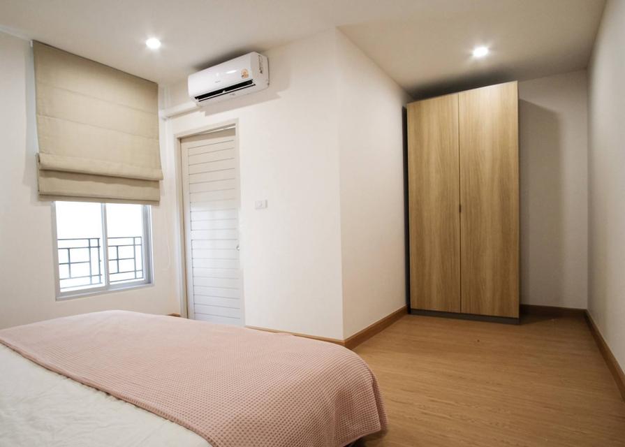 ให้เช่าทาวโฮม 3ชั้น โครงการ บ้านกลางเมือง บริติซทาวน์ ศรีนครินทร์  ใกล้ส่วนกลางหมู่บ้าน 11