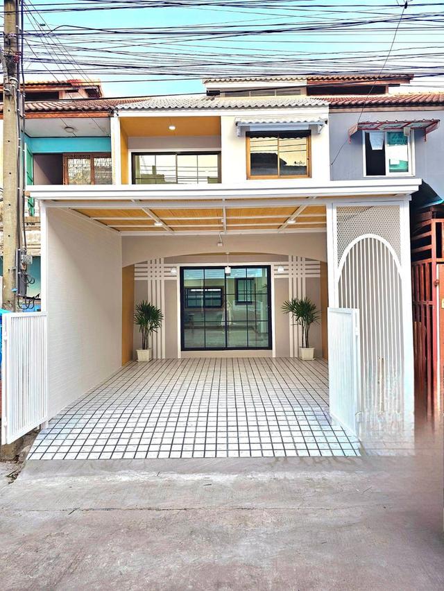 หมู่บ้านรสสุคนธ์  4