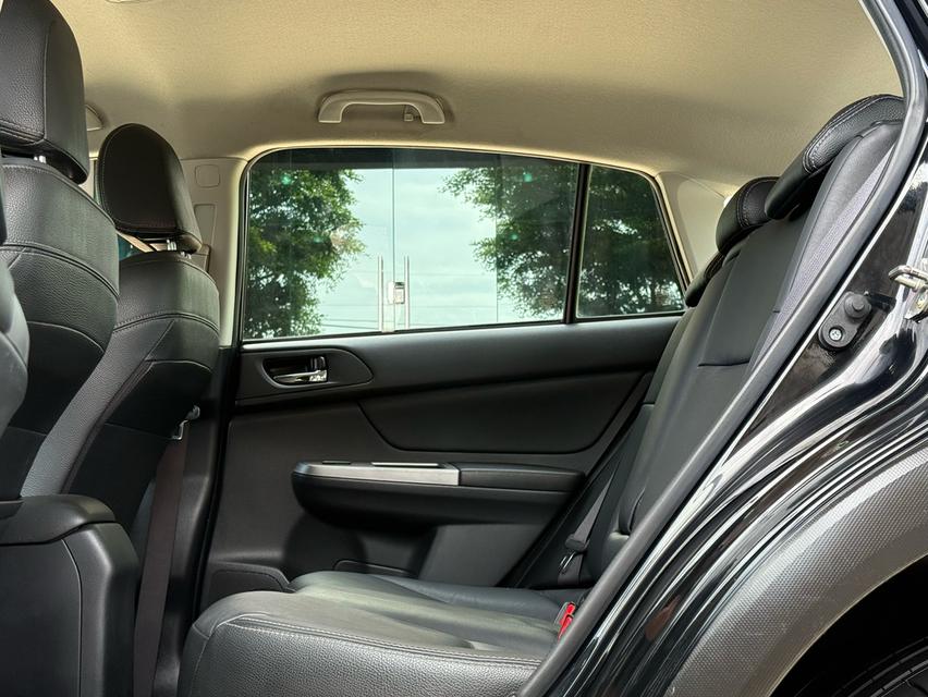 2016 SUBARU XV 2.0 STI รถมือเดียวออกป้ายแดง รถวิ่งน้อย ประวัติศูนย์ครบ รถไม่เคยมีอุบัติเหตุครับ 13