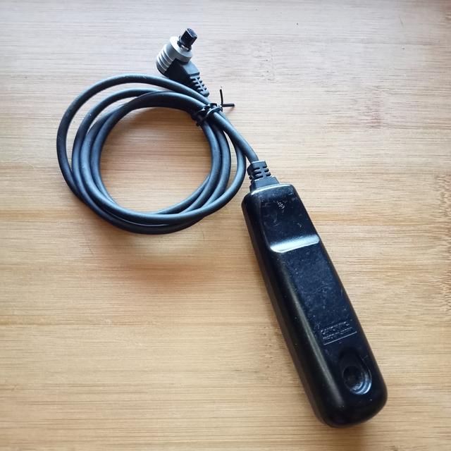 รีโมทกล้อง Canon Remote Switch RS-80N3 สภาพดี 490 บาท รวมส่ง รูปย่อยที่ 4