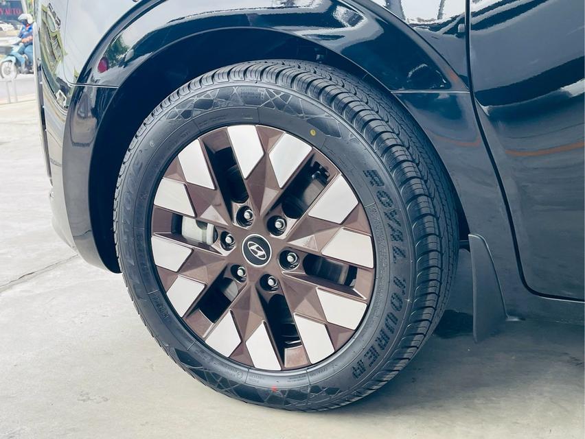 Hyundai Staria Premium 2022 17