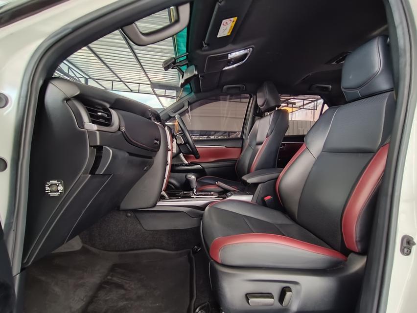 FORTUNER LEGENDER 2.4 V 4WD ปี 2021 ✅ ฟรีค่าจัด-ค่าโอน ✅ ฟรีประกันภัย ✅ ฟรี พรบ 18