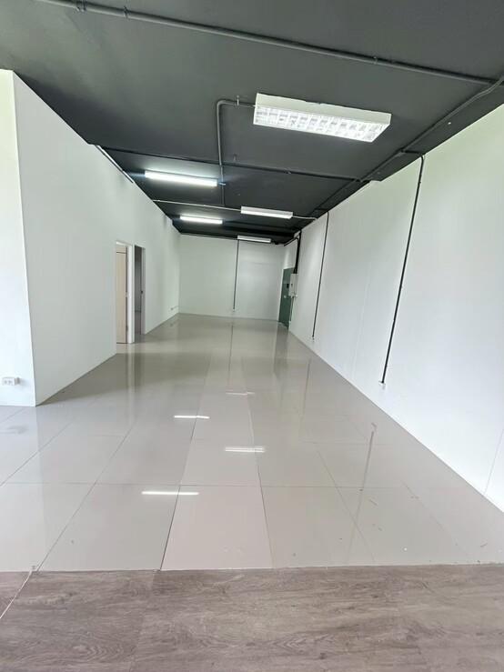 Office ให้เช่า เริ่มต้น 250 บาท/ตร.ม. มีหลายขนาด 100-300 ตร.ม. เดินทางสะดวก ย่านพระราม 3 9