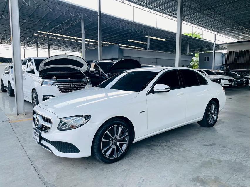 Mercedes-Benz E300 e Avantgarde Plug-in Hybrid ปี20จด21ไมล8หมื่นโลแท้