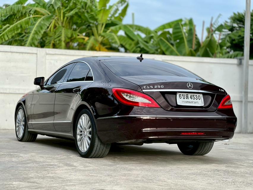 ปี 2012 BENZ CLS-CLASS, 250 โฉม W218 ปี11-18สีน้ำตาล เครื่องดีเซล ไมล์แท้ 6