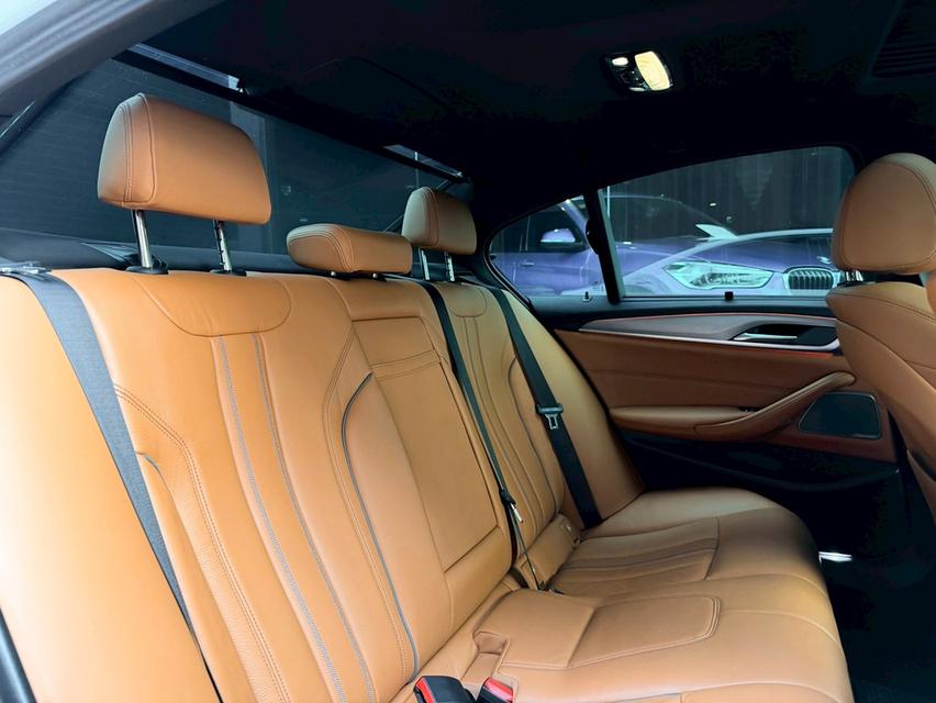 2019 BMW 530e M-Sport ( G30 ) รูปที่ 9