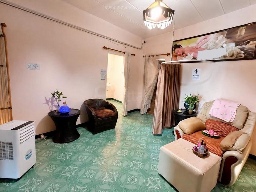 For Sale — Corner Commercial Building with Tenant near the Beach, Pratumnak Soi 6Commercial building for sale with existing tenant and rental income. 4