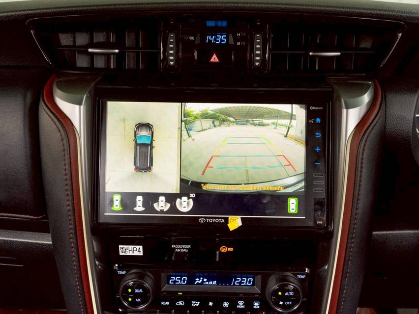 Toyota Fortuner 2.4 Legender 4WD ปี 2021 8