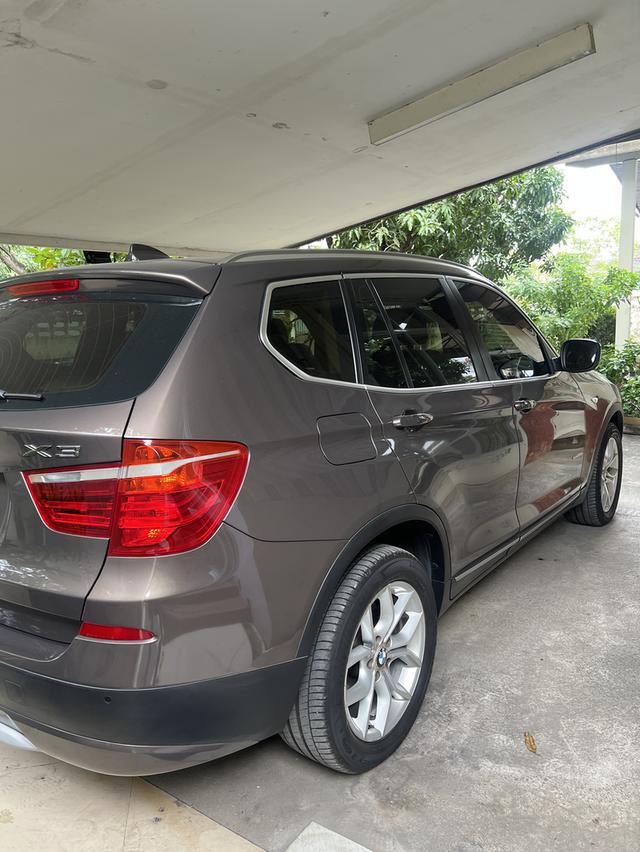 รถยนต์ BMW X3 ปี 2012 รถบ้าน ใช้มือเดียวตั้งแต่ออกป้ายแดง ไมล์ 71570 ใช้น้อบ เข้าศูนย์ BMW ตลอด ประกันชั้น 1 ยังเหลือ 10 เดือน เพิ่งเปลี่ยนช่วงล่าง
