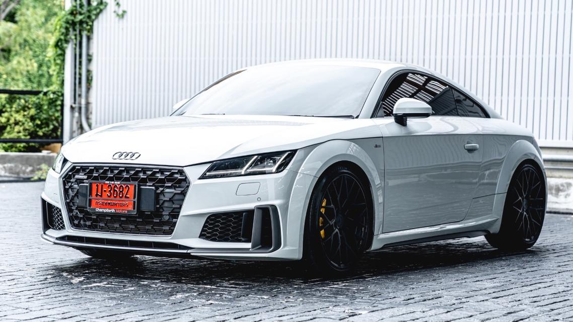 Audi TT Coupe’ 45 TFSI quattro S-Line 2022 สีขาว แต่งเต็มมีแต่ของ Brandname (มูลค่า 700,000 บาท)