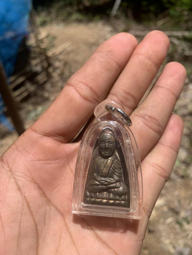 หลวงปู่ทวดหลังเตารีด