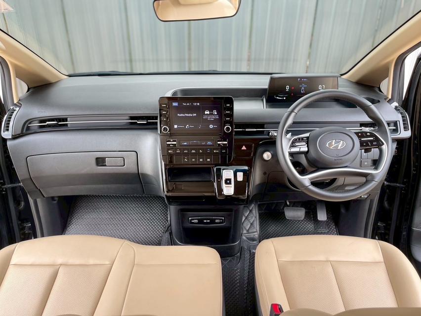 รหัสรถ AP5588 Hyundai  STARIA S 2023 10