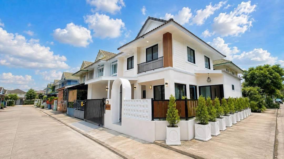 หมู่บ้านพฤกษา25  ซอยกันตนา บางใหญ่ทาวน์เฮาส์   2 ชั้น  หลังมุม ตกแต่งใหม่พร้อมอยู่  มีห้องนอนชั้นล่าง 20