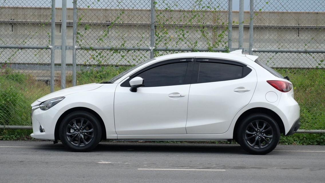 (แจ้งรหัสรถ KN662) : 2018 MAZDA2 SPORT HIGH PLUS รูปที่ 10
