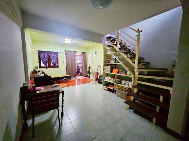 ขายทาวเฮ้าส์2ชั้นบ้านบึงชลบุรี บ้านเอื้ออาทร (บ้านบึง3) 16 ตรว จำนวน 2 นอน 1 น้ำ ติดถนน 344
