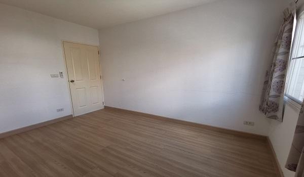 ขาย ทาวน์โฮม รามอินทรา8  จากถนนใหญ่ 850 เมตร 3 ห้องนอน 2 ห้องน้ำ 2 จอด รถไฟฟ้าสายสีชมพู สถานี รามอินทรา กม.4 ราคา 2.99 ลบ 5