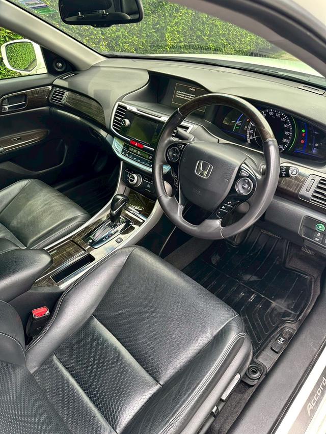 HONDA ACCORD 2.0 HYBRID TECH MC ปี 2016 13