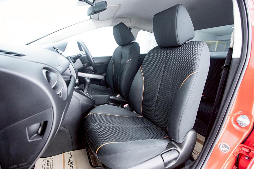 MAZDA 2 1.5 SPIRIT 4DR เบนซิน LPG 2014