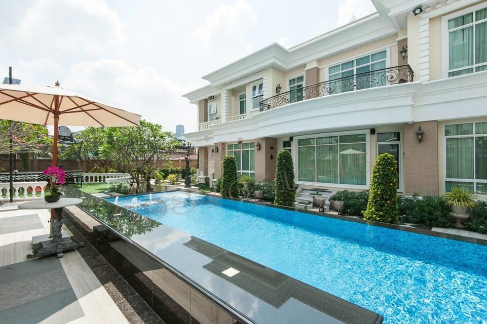 ขายคฤหาสน์หรู พร้อมอยู่ อโศกดินแดง 15