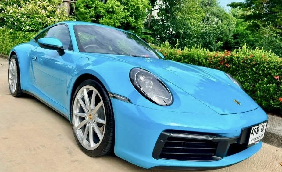 Porsche 911 Carrera S (992(