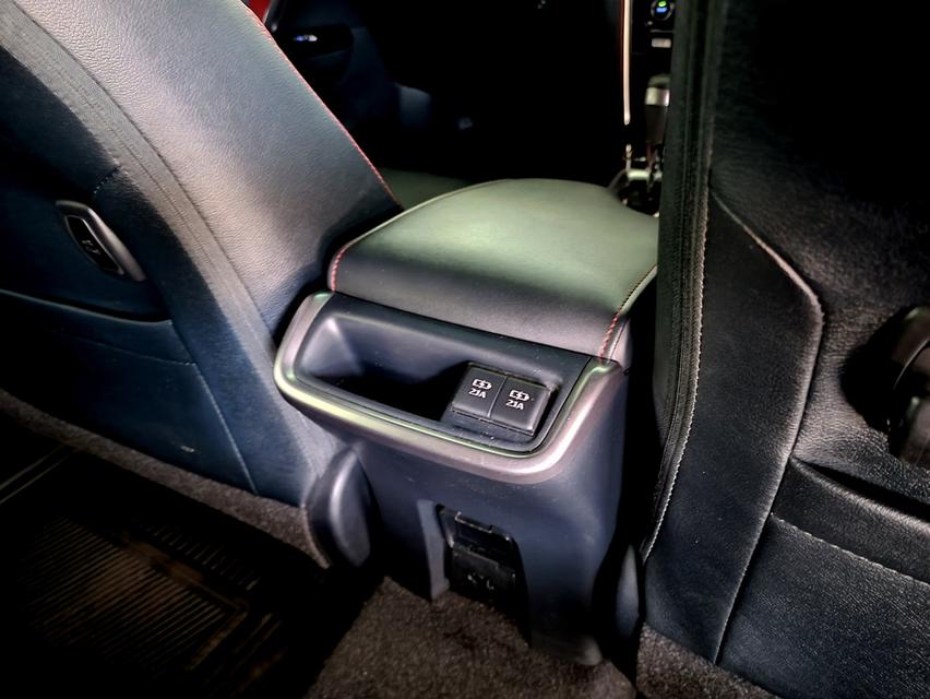 FORTUNER LEGENDER 2.4 V 4WD ปี 2021 ✅ ฟรีค่าจัด-ค่าโอน ✅ ฟรีประกันภัย ✅ ฟรี พรบ 15