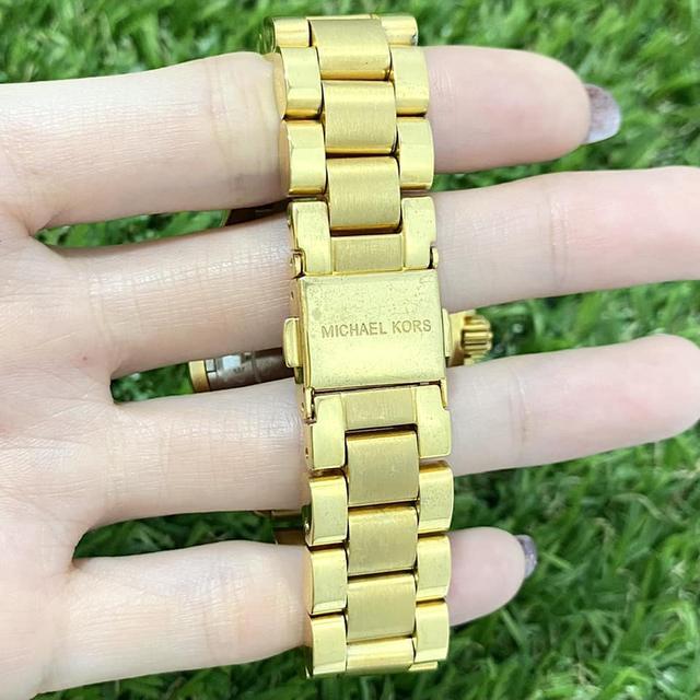 61685. แบรนด์ ᴍɪᴄʜᴀᴇʟ ᴋᴏʀꜱ ᴄʜʀᴏɴᴏɢʀᴀᴘʜ ราคา :: 2,900 บาท 3