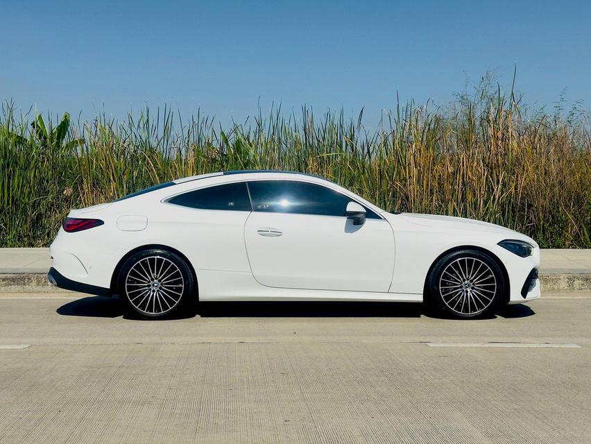 CLE 300 4MATIC Coupe’ AMG 8