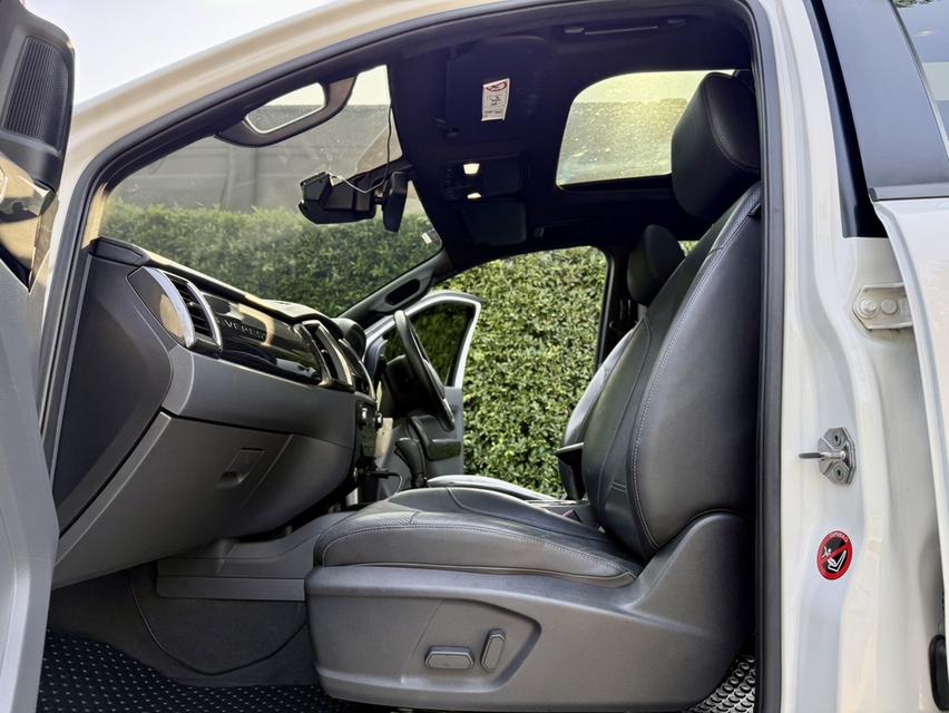 รหัสรถ CH62 FORD EVEREST 3.2 4WD TOP 2018 รูปที่ 3