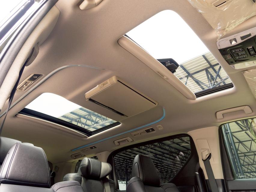 Toyota Alphard 2.5 SC Package ปี 2023 14