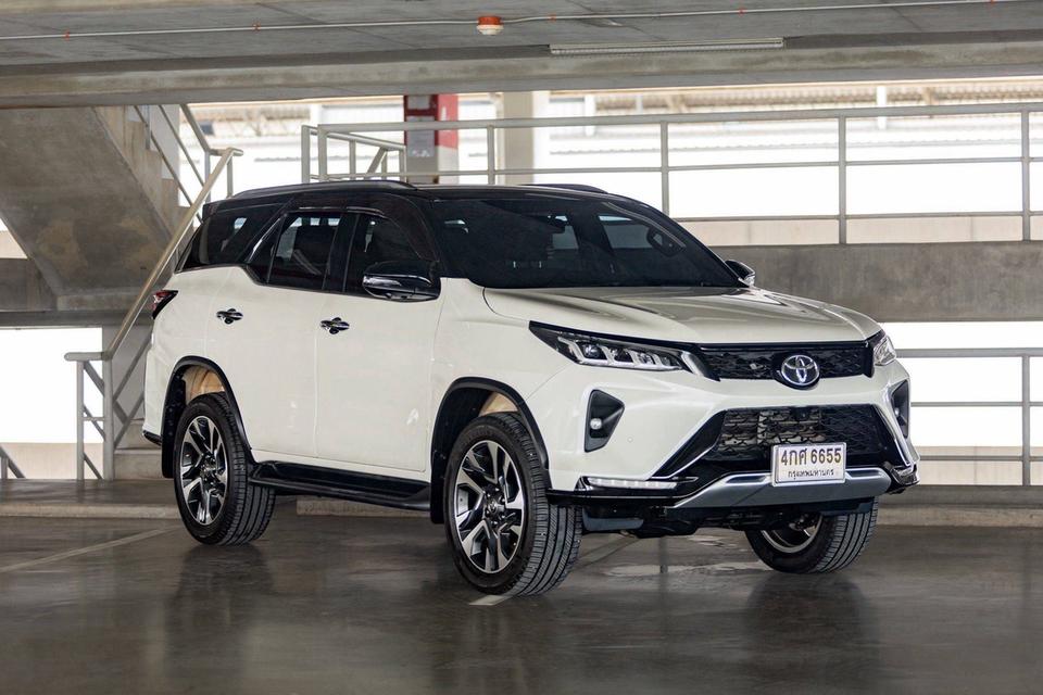 ✨ TOYOTA FORTUNER 2.4 LEGENDER 4WD AT Black Top ปี 2022 แท้