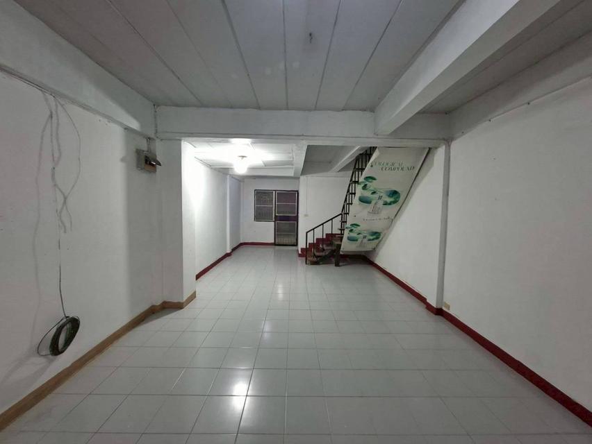 ขายบ้าน 2 ชั้น หมู่บ้านบัวแก้ว ถนนปทุมธานี-บางปะหัน 5