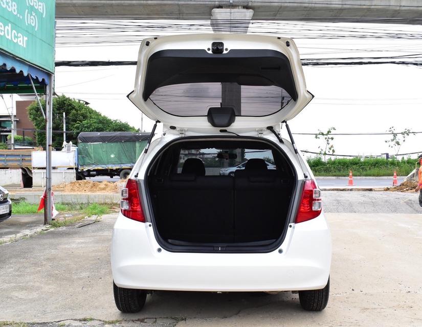 รหัสรถ PB9985 HONDA JAZZ 1.5 V AUTO 2008 19