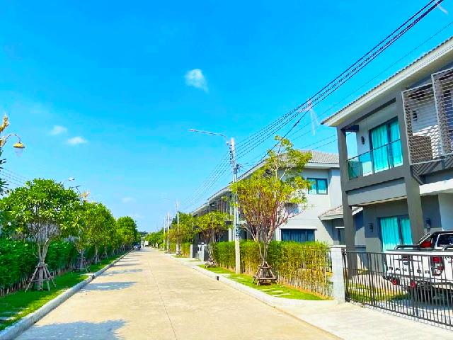 รพ.จุฬารัตน์ 9 แอร์พอร์ต 4 กม. รักสัตว์ บางนา-กิ่งแก้ว แม็คโคร บางพลี 2 กม.ให้เช่าบ้านเดี่ยว 2ชั้น 50ตร.วา.200ตร.ม. เซนโ