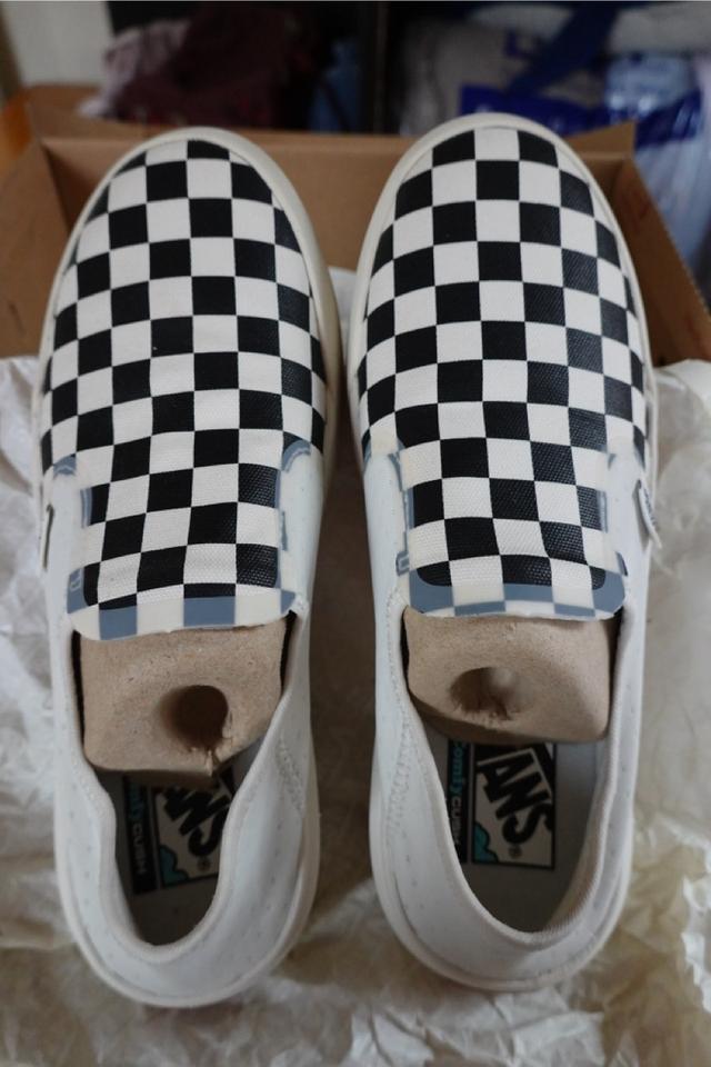 รองเท้ามือสอง VANS comfycush one marshmallow us:6.5