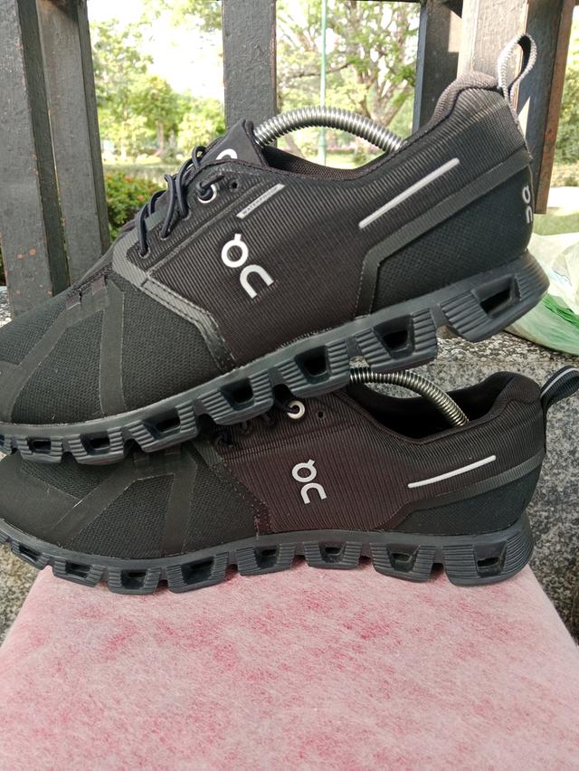 รองเท้า on cloud 5 waterproof ใหม่มือ1 ไซสึ 10.5us. 44.5/28.5 รูปย่อยที่ 4