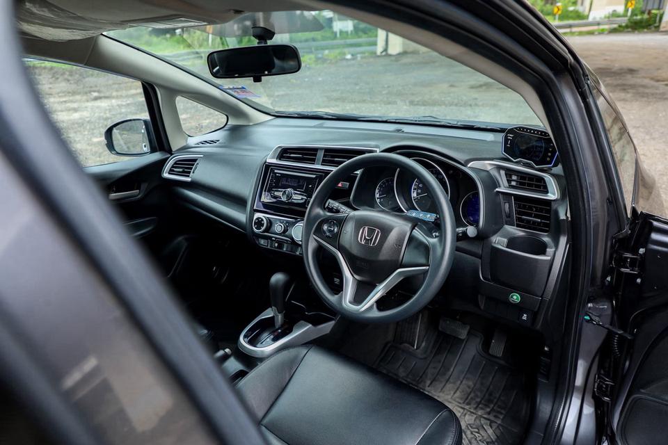 🔥 HONDA JAZZ GK V+ ปี 2019 — ไมล์ 7 หมื่นโล แต่งหล่อพร้อมใช้! 🔥Honda Jazz GK 1.5 V+ CVT ปี 2019สีเทา รูปที่ 16