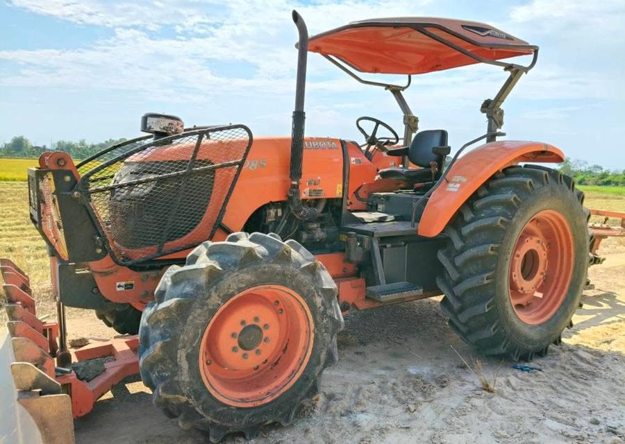 รถไถ Kubota M108s ปี 2012