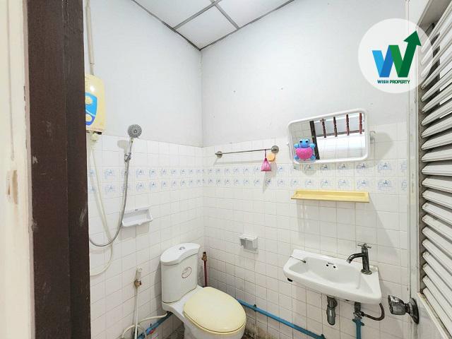 ขายบ้าน และ ให้เช่าบ้านลาดพร้าว 101  วัดบึงทองหลาง พร้อมอยู่ 2 นอน 2 น้ำ 5