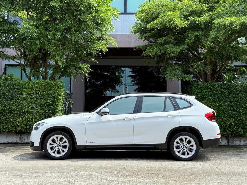 2015 BMW X1 SPORTLINE รถมือเดียวออกป้ายแดง รถวิ่งน้อย เข้าศูนย์ตรงระยะ รถไม่เคยมีอุบัติเหตุครับ