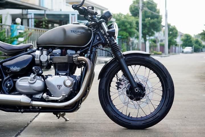 Triumph Bonneville Bobber มือสองสวยๆ 2