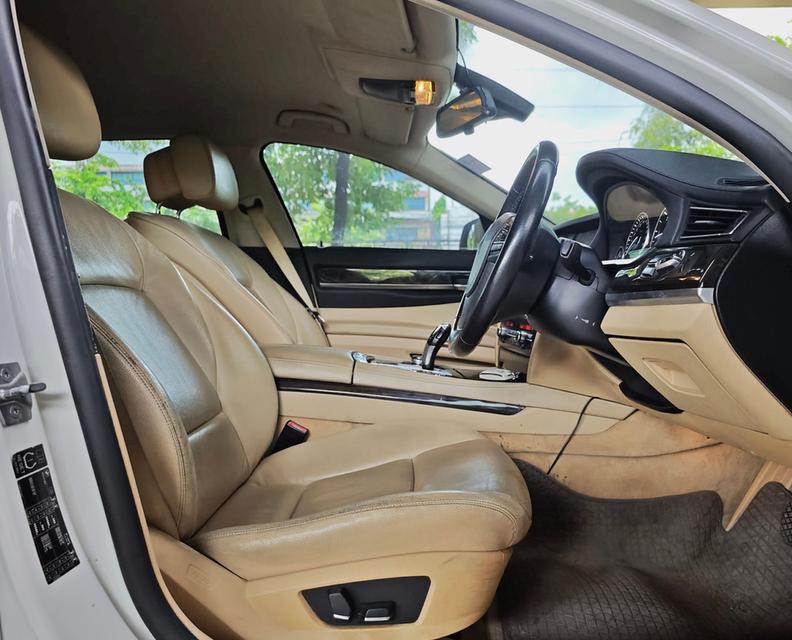 BMW 730LD F02 Business ปี 2012 6