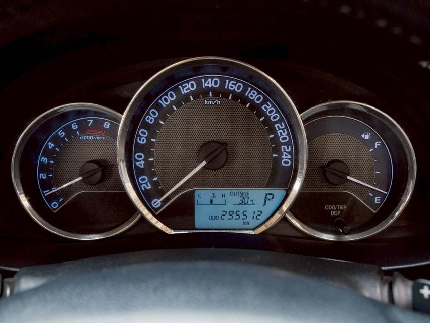 Toyota Altis 1.8 E Sport ปี 2014 รูปที่ 18